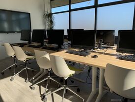Salle de formation informatique du Faitout Connecté